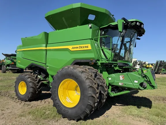 2025 John Deere S7 800