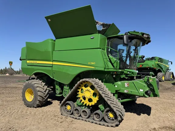 2024 John Deere S780