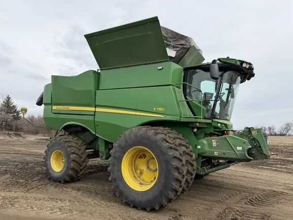 2024 John Deere S780