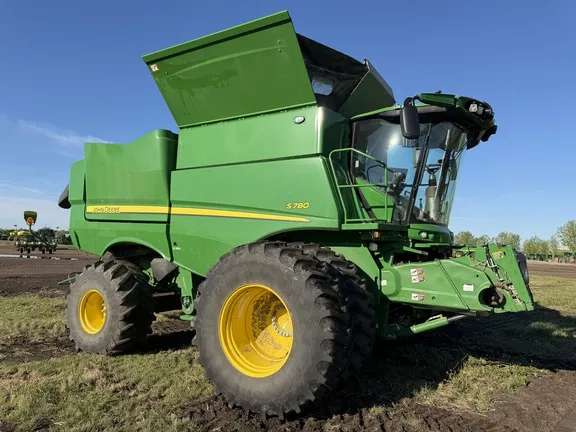 2024 John Deere S780