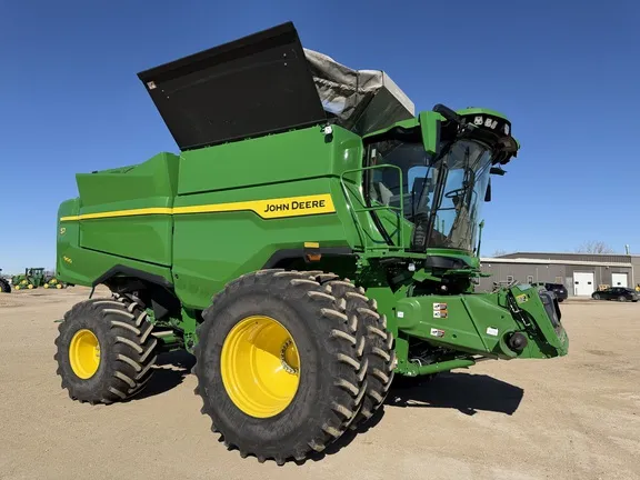 2025 John Deere S7 900