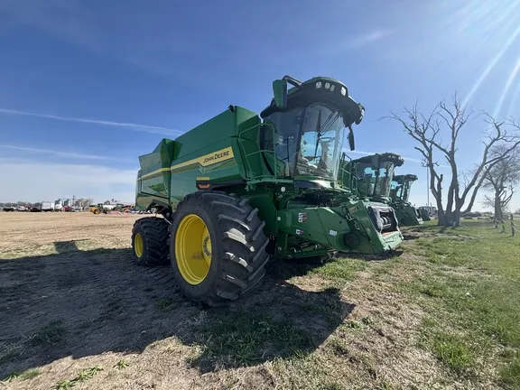 2025 John Deere S7 800
