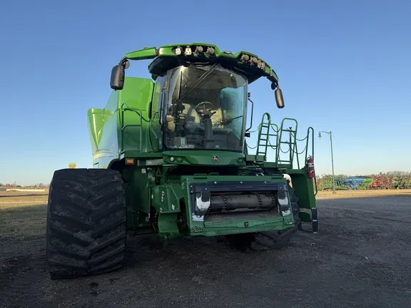 2024 John Deere S790