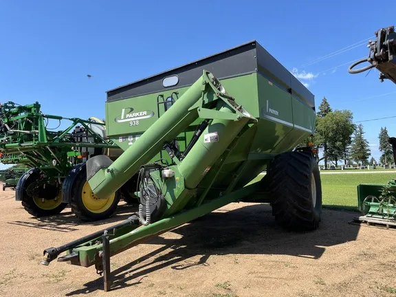 2004 Parker 938