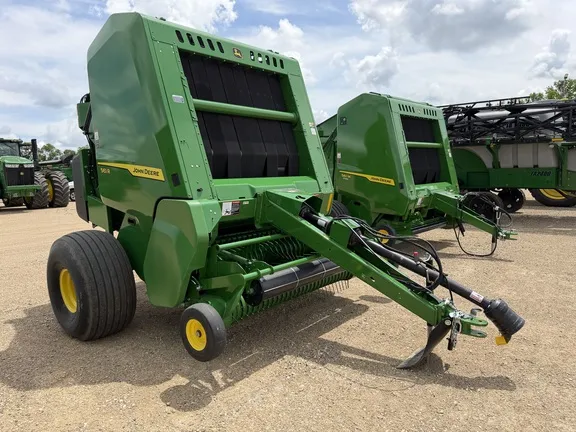 2024 John Deere 561R
