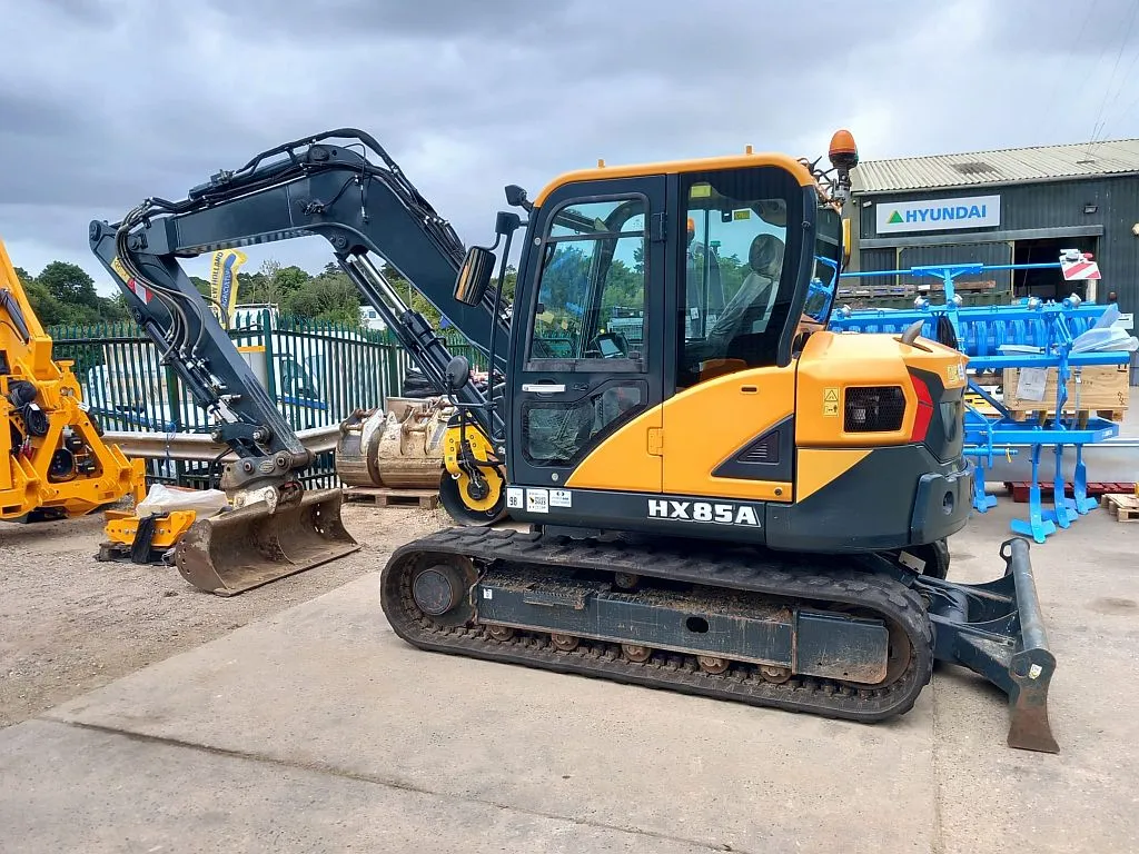 2023 Hyundai HX85A