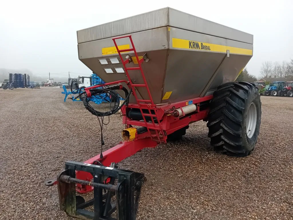 2016 KRM K105