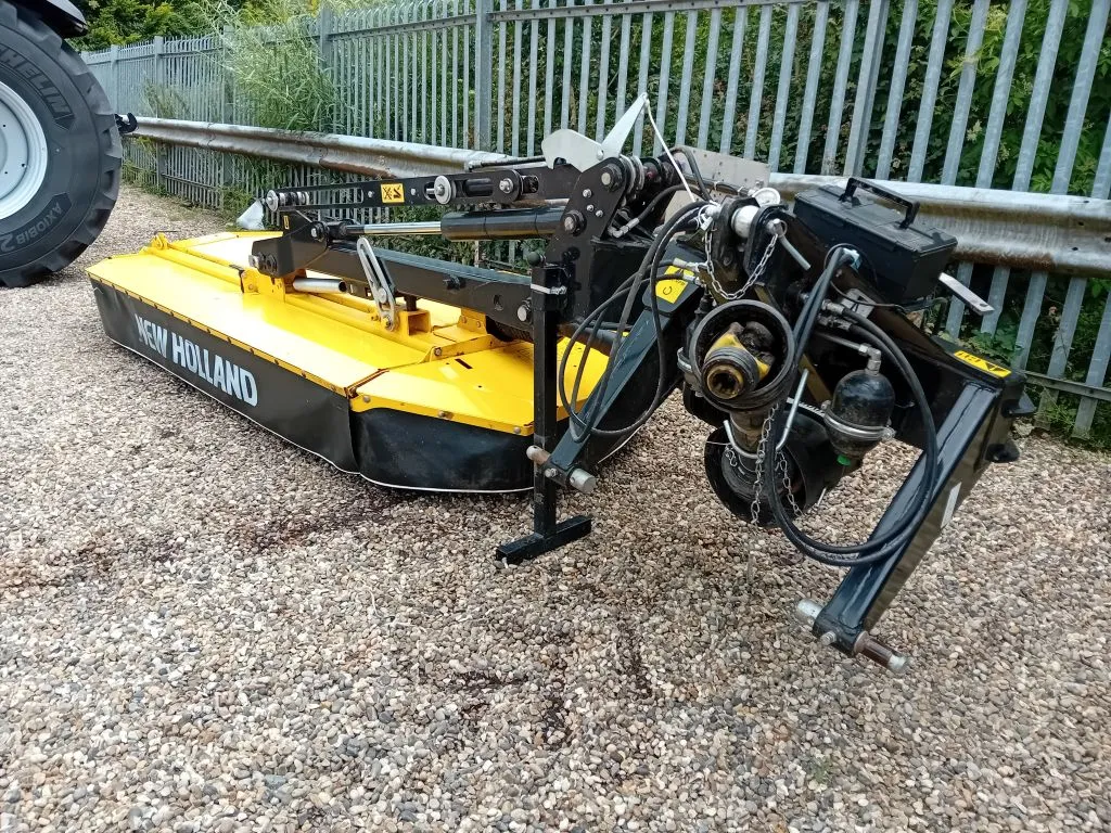 2024 New Holland DISCUTTER 320
