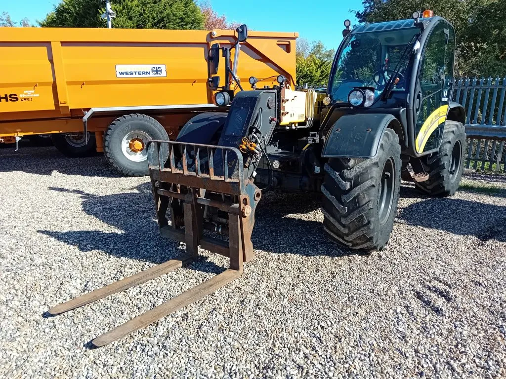 2019 New Holland TH7.37