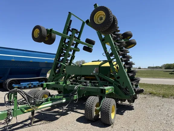 2003 John Deere 1890