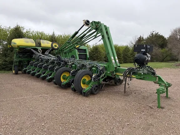 2012 John Deere 1770NT CCS