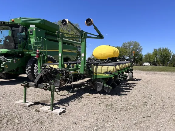 2008 John Deere 1770NT