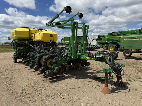 2024 John Deere 1775NT