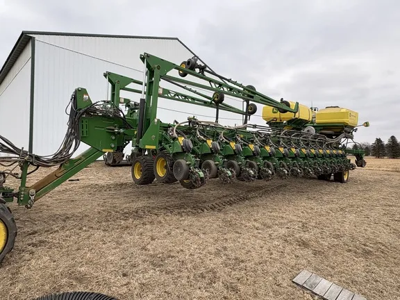 2022 John Deere DB80
