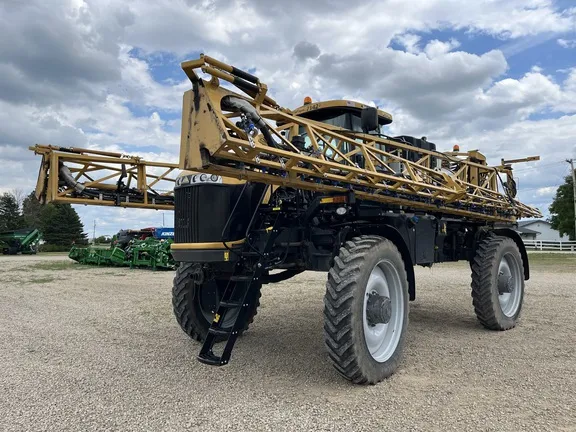 2017 RoGator RG1100B