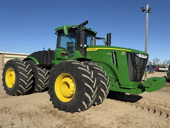 2023 John Deere 9R 640