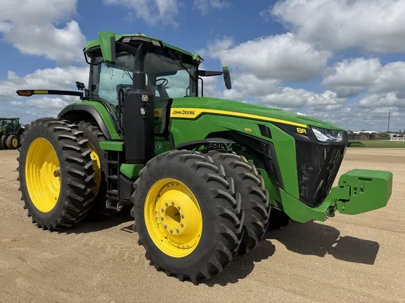 2025 John Deere 8R 410
