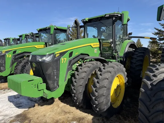2025 John Deere 8R 340