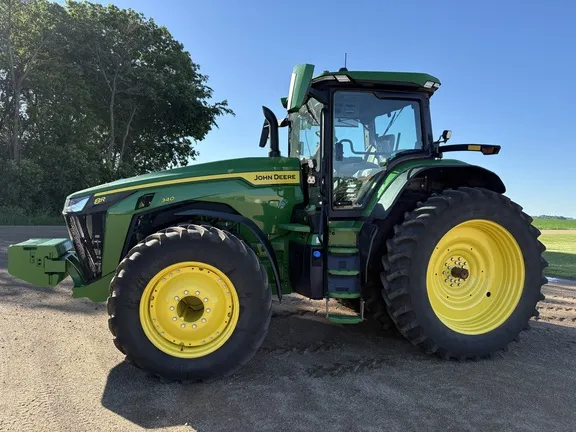 2025 John Deere 8R 340