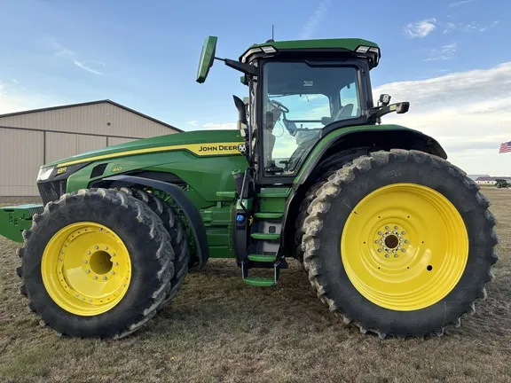 2025 John Deere 8R 410