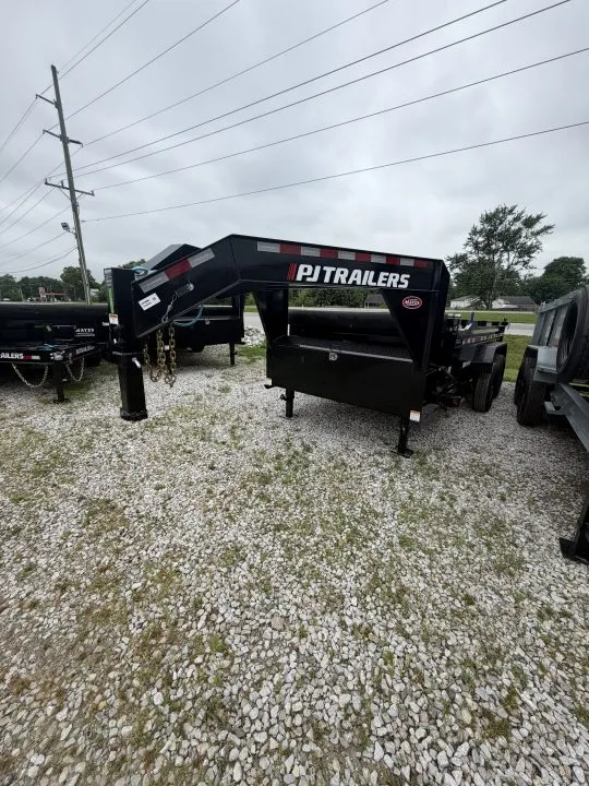 2027 PJ Trailers DL142
