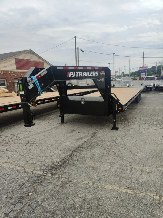 2027 PJ Trailers LQ302