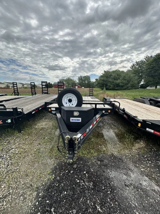 2020 PJ Trailers F8222