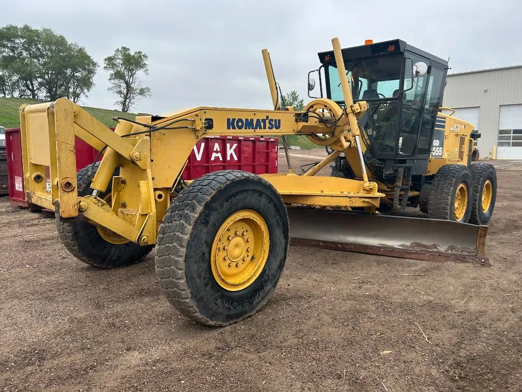 2007 Komatsu GD655