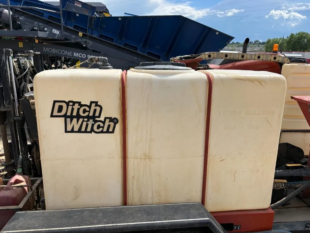 2012 Ditch Witch FM5