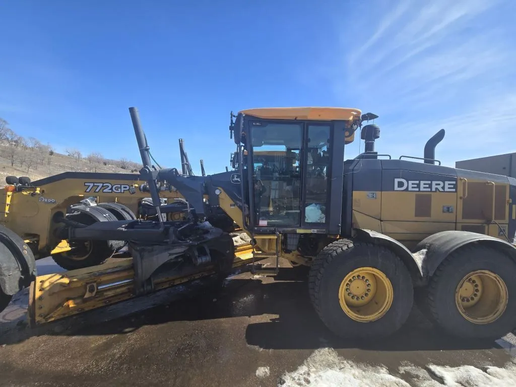 2018 John Deere 772G