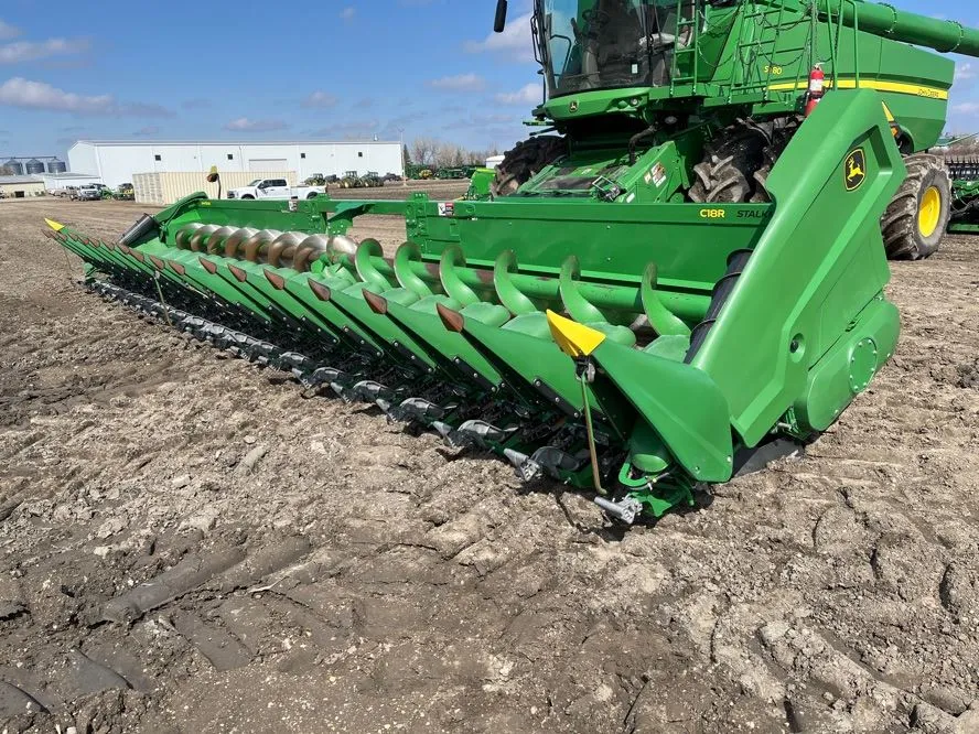 2022 John Deere C18R