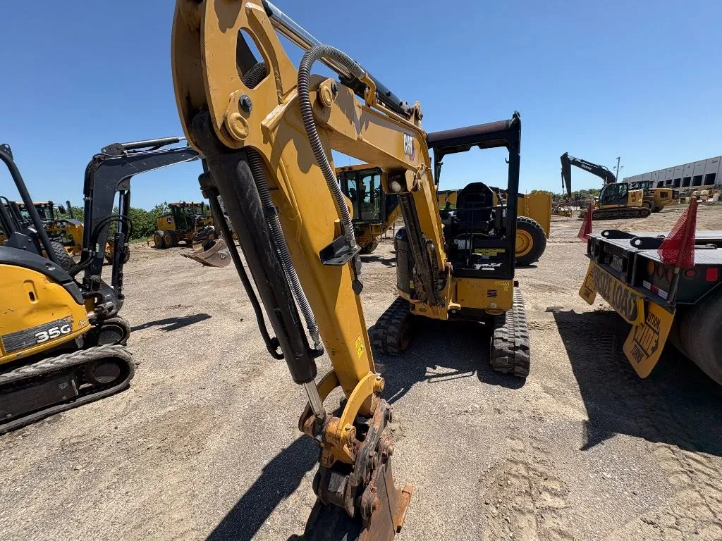 2023 Cat 303