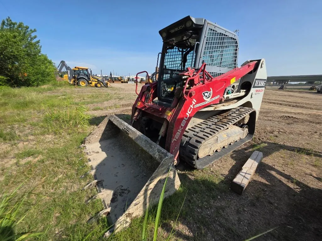 2023 Takeuchi TL12R2