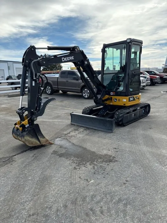 2024 John Deere 30P