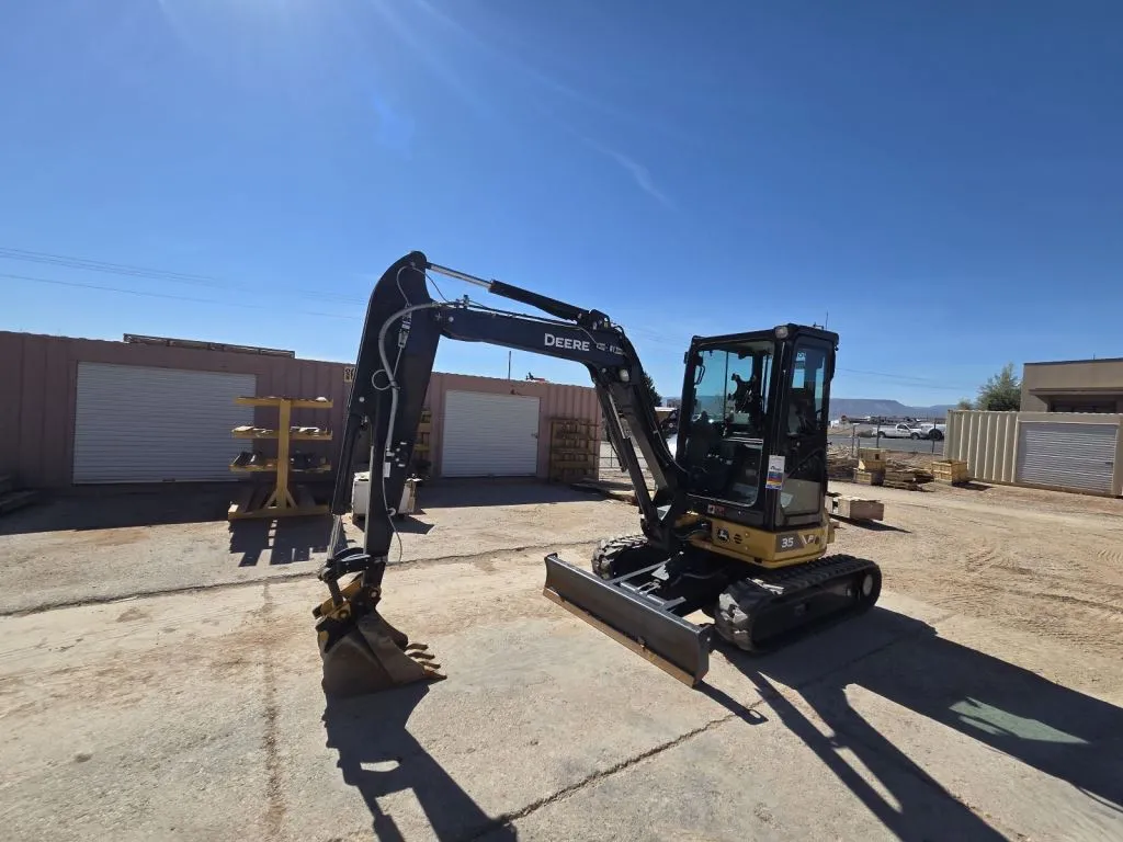 2024 John Deere 35P