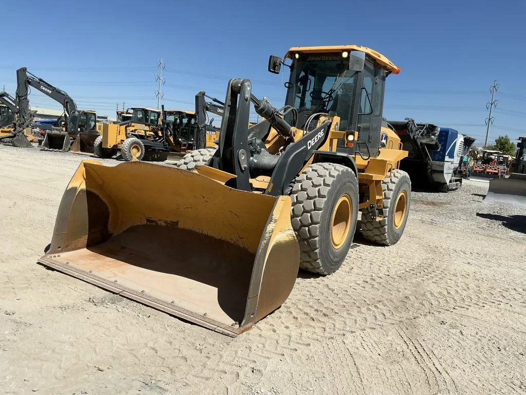2024 John Deere 544P