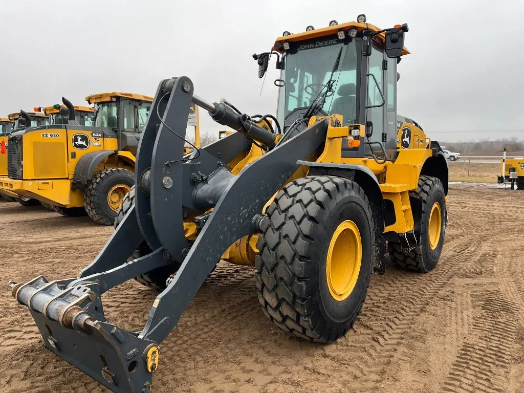 2024 John Deere 624P