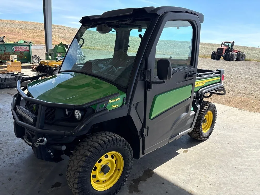 2024 John Deere XUV865M