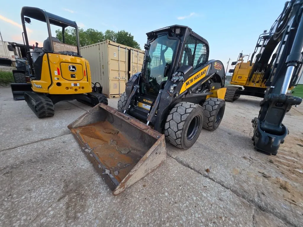 2024 New Holland L334