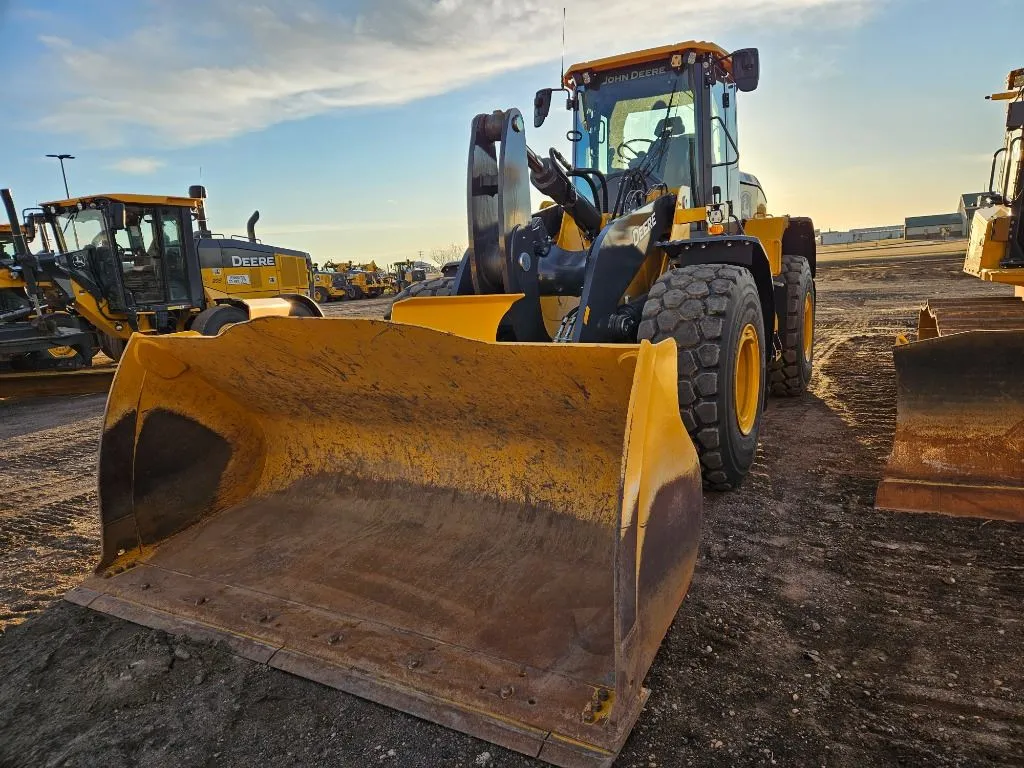 2025 John Deere 644P