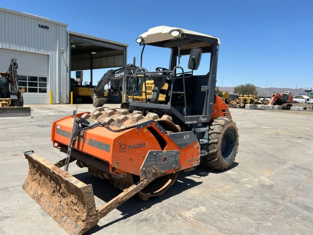 2022 HAMM H7IPB