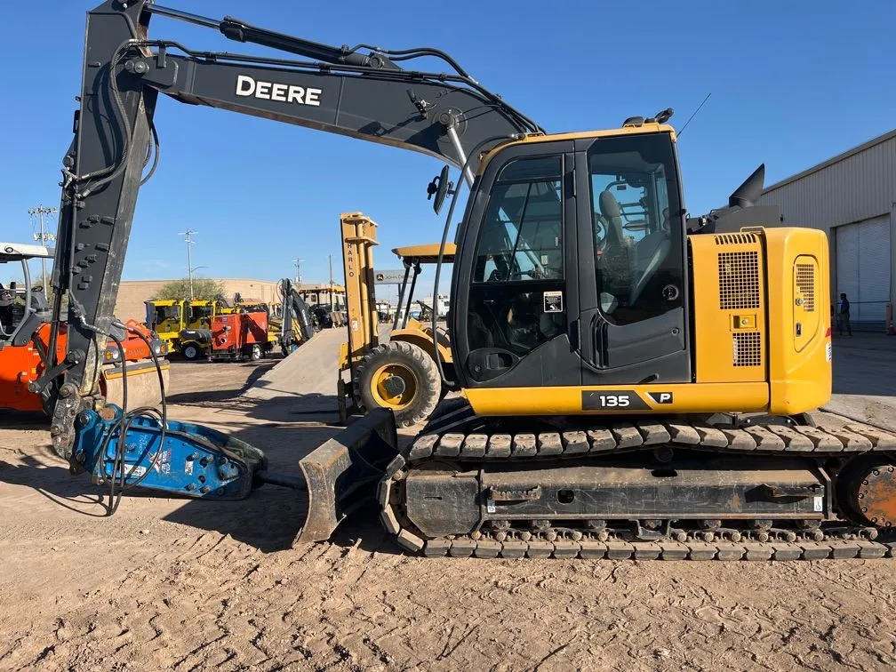 2023 John Deere 135P