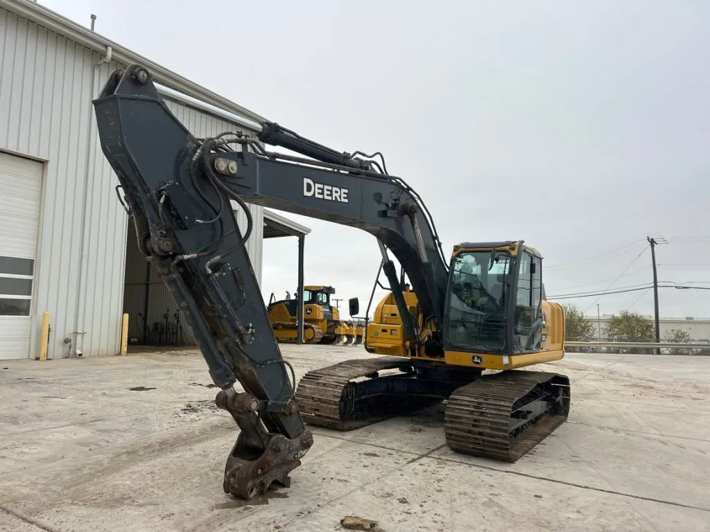 2023 John Deere 210P