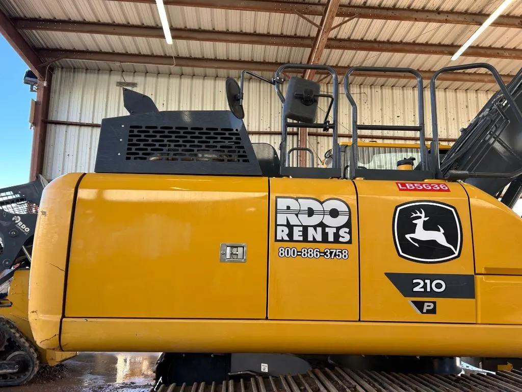 2023 John Deere 210P