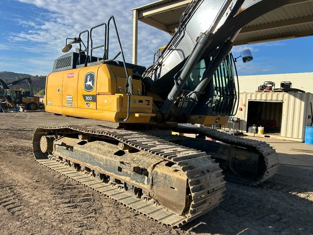 2023 John Deere 300P
