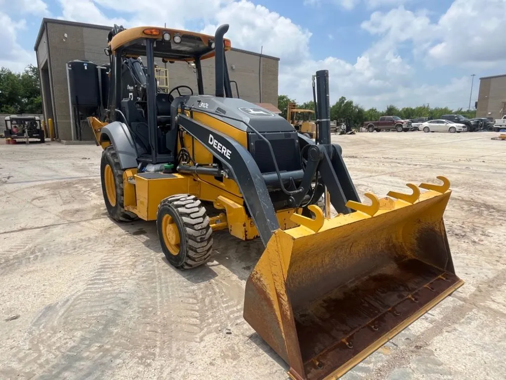 2023 John Deere 310L