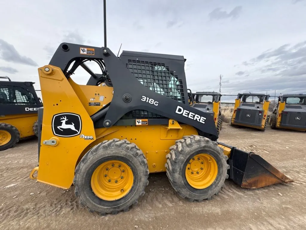 2024 John Deere 318G