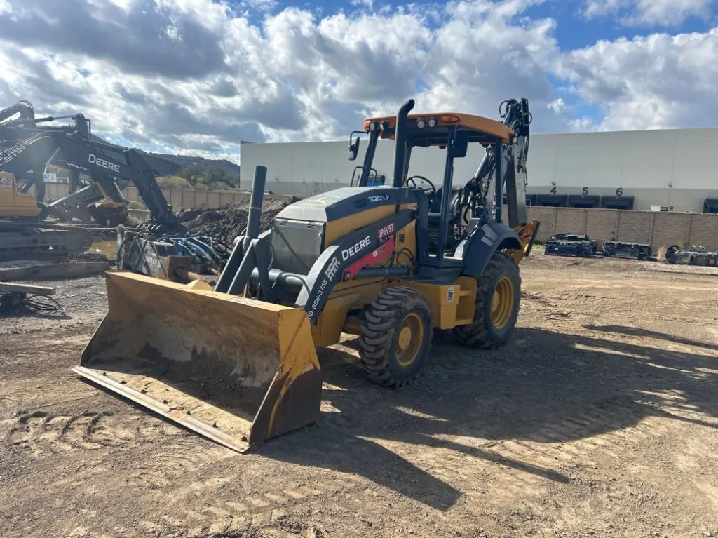 2023 John Deere 320P