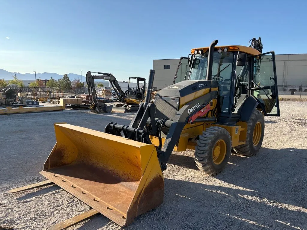 2024 John Deere 320P