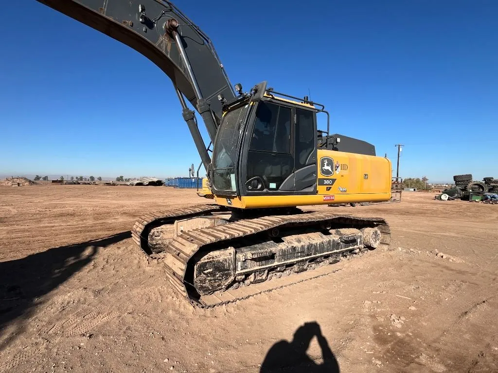 2024 John Deere 380P